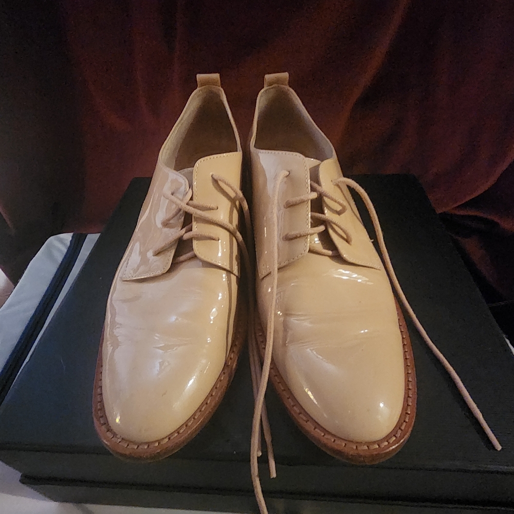 Louise et Cie Beige Loafers